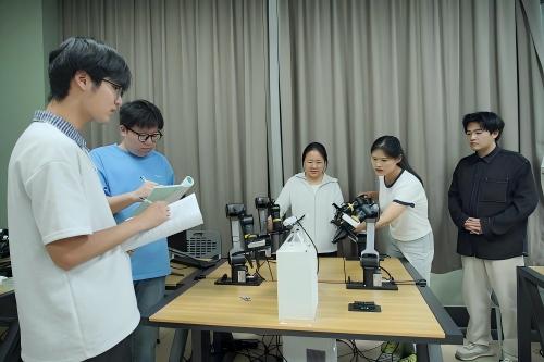 具身智能实验室 2